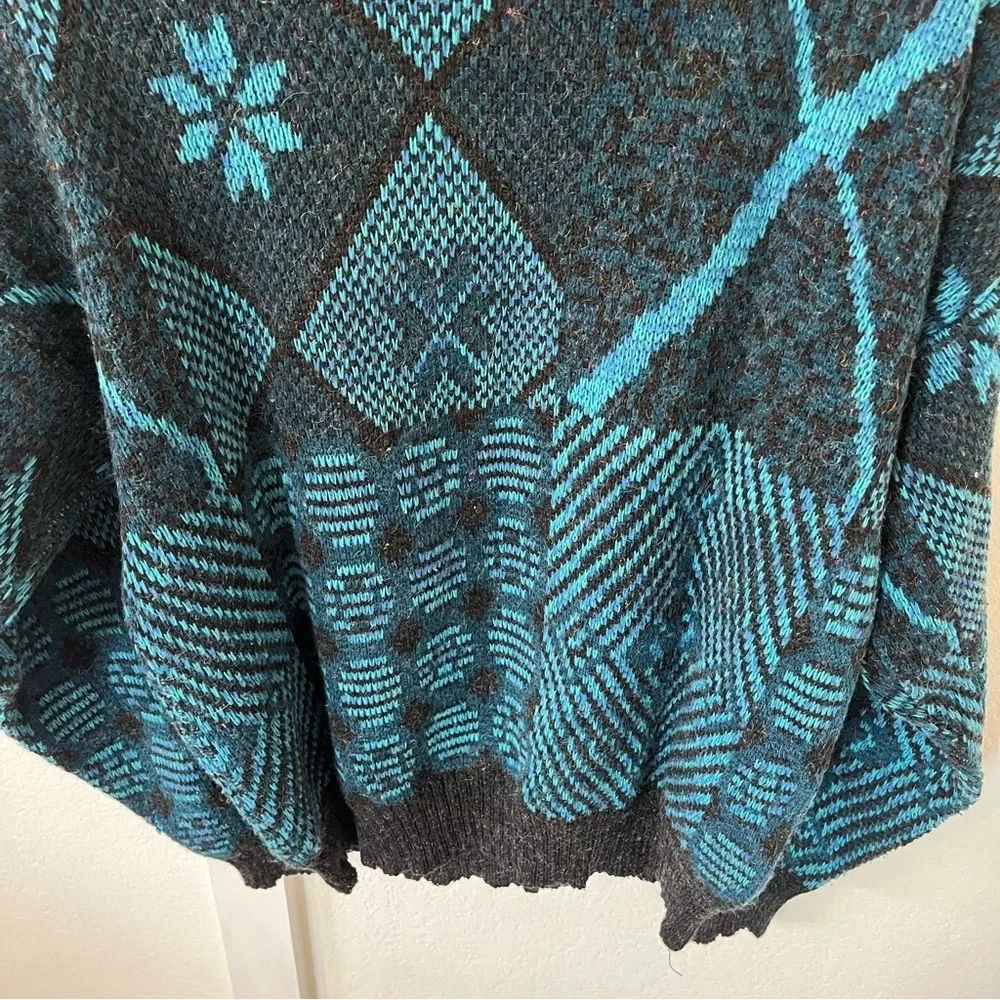 Vintage Michael Herald Men's Medium Crewneck Sweater.